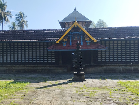 Thirunavaya Sree Nava Mukunda Temple Image